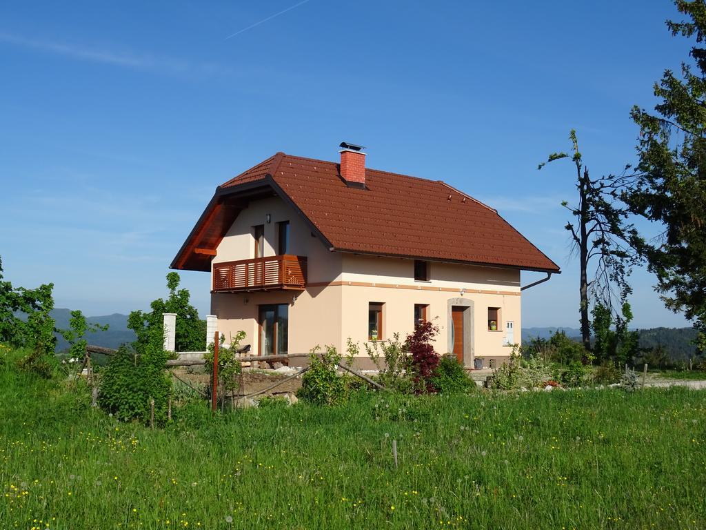 Holiday Home Razglednik Логатець Екстер'єр фото